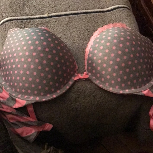 Grey and pink polka dot Victoria Secret Push Up Bra - Picture 1 of 5